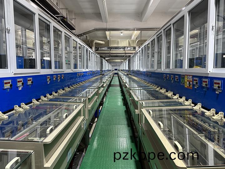 電(dian)鍍生(sheng)産線