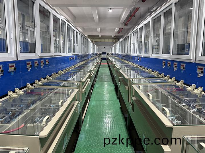 電(dian)鍍生(sheng)産線(xian)